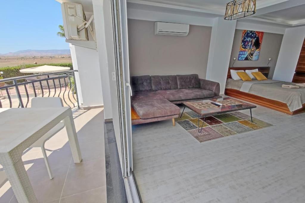 Edelweiss Success Home Beach Iskele District  ภายนอก รูปภาพ